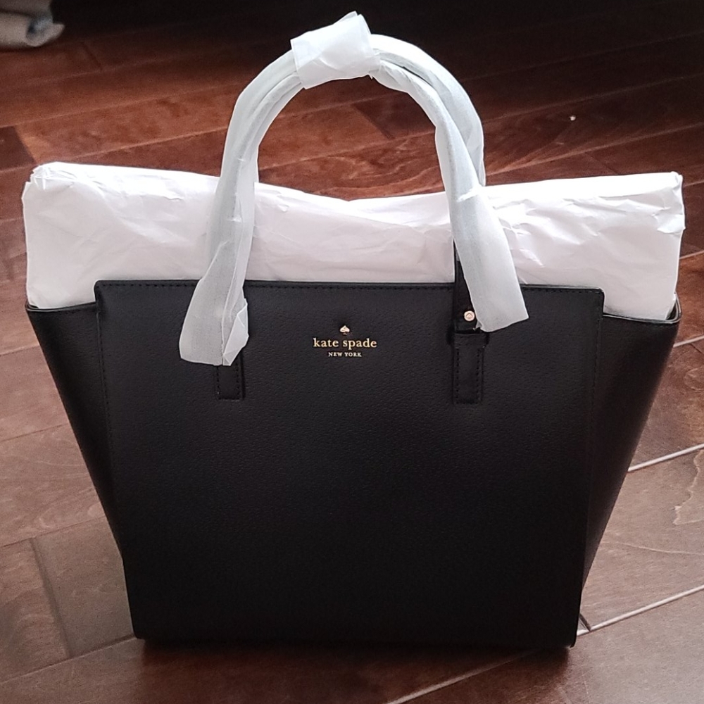 KATE SPADE AUTHENTIC HANDBAG ONLY